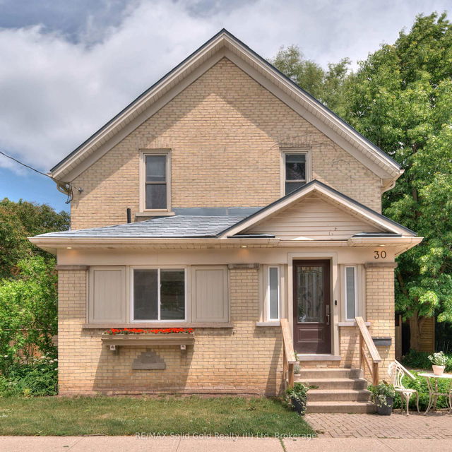 30 Wyatt Street E