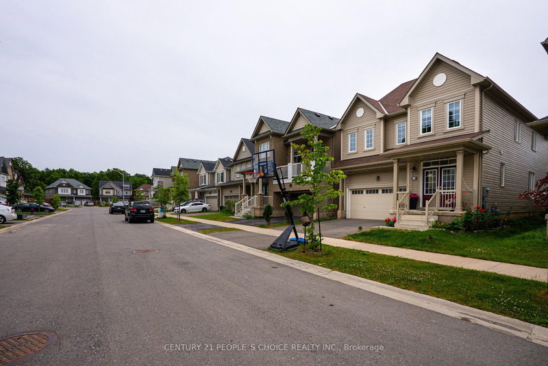 8670 Chickory Tr, Niagara Falls, L2H 3S5 | Image 2