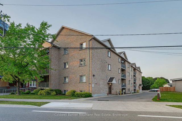 101 - 1522 King Street E