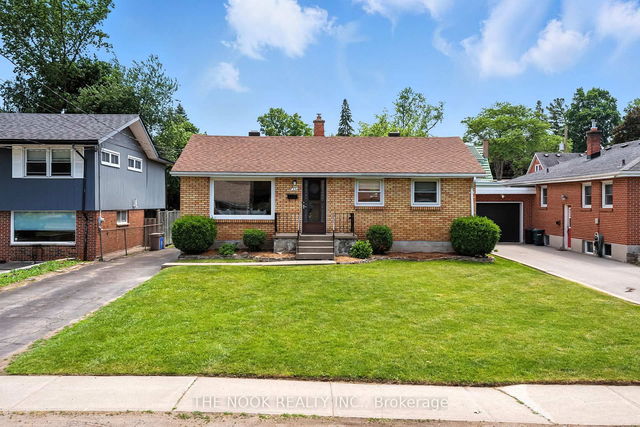23 Hyde Park Avenue