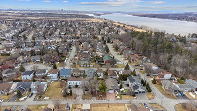 924 Beauchamp Ave, Orleans - Hiawatha Park/Convent Glen image-0-1