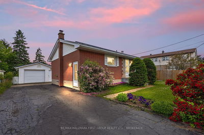 67 Amherst Dr, Loyalist - Amherstview