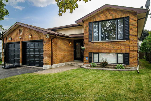 11 Springbrook Crescent