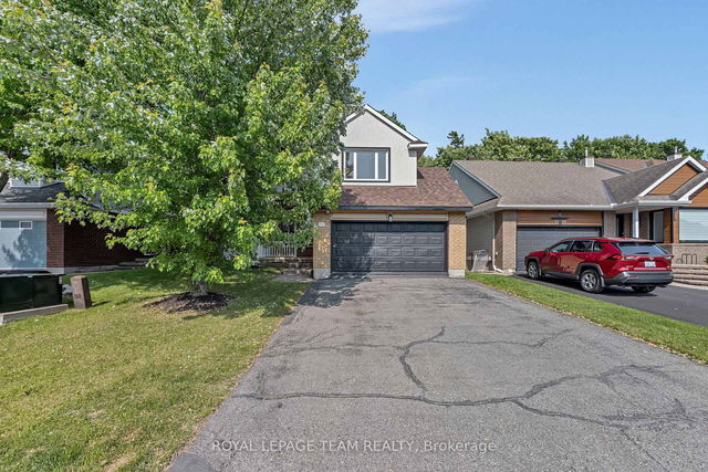2207 Nature Trail Crescent