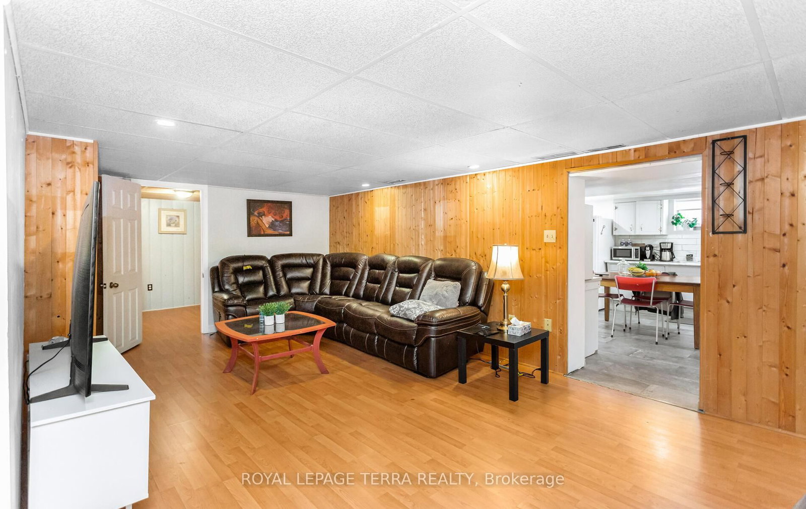 Listing Image 19