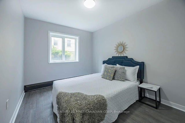 105 - 871 ADELAIDE Street N