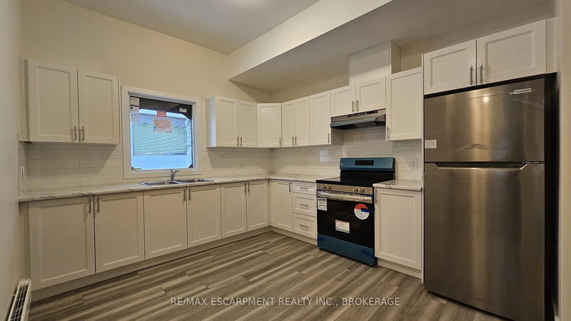 363 Front St, Belleville, K8N 2Z9 | Image 3