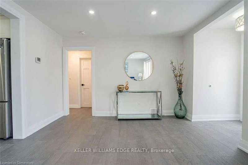60 West 1st St, Hamilton, L9C 3C3 | Image 2