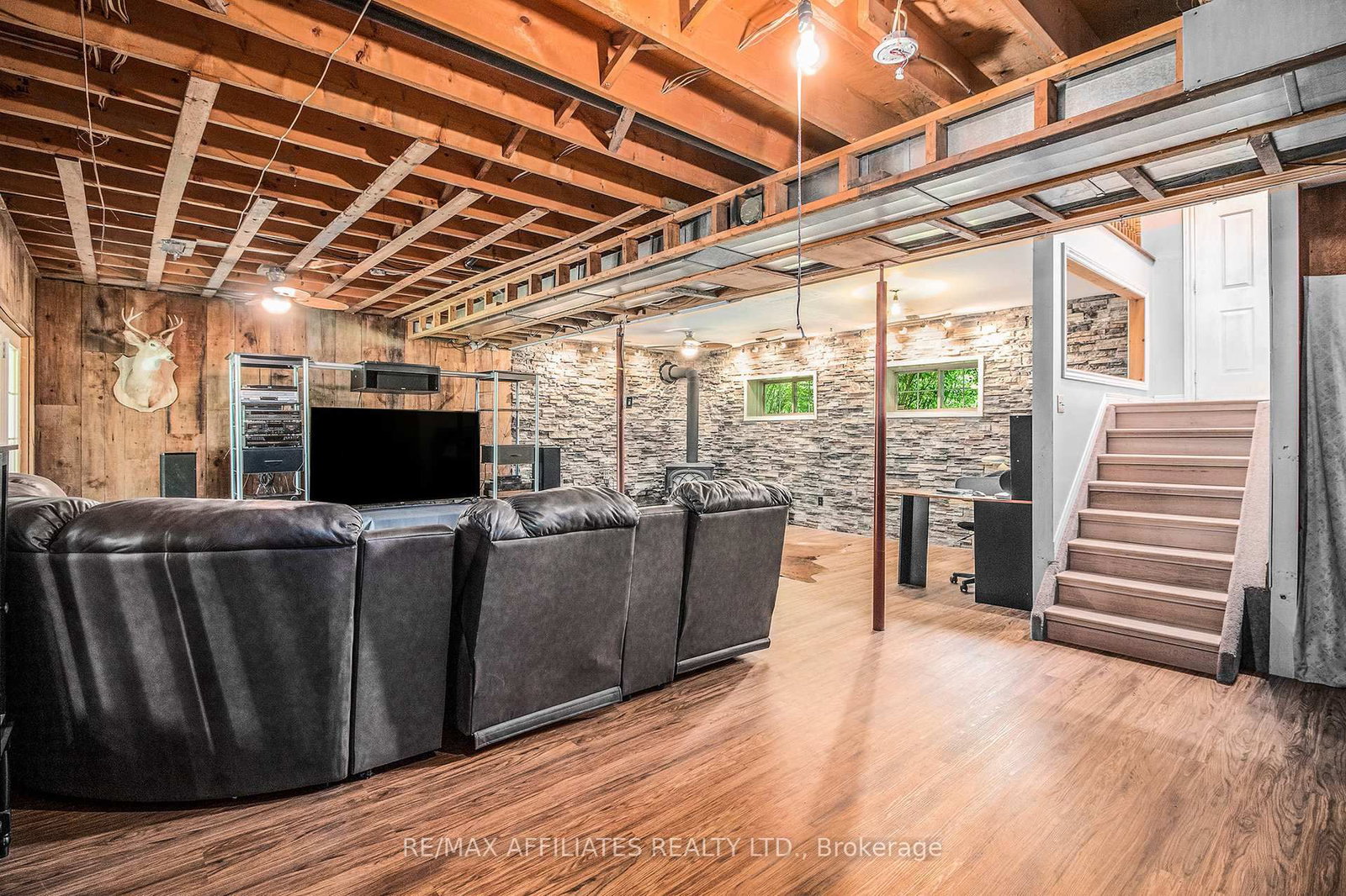 Detached House sold at 9674 Hall Road, Augusta, Ontario, K0G 1R0 - Augusta Twp - MLS: X12242030