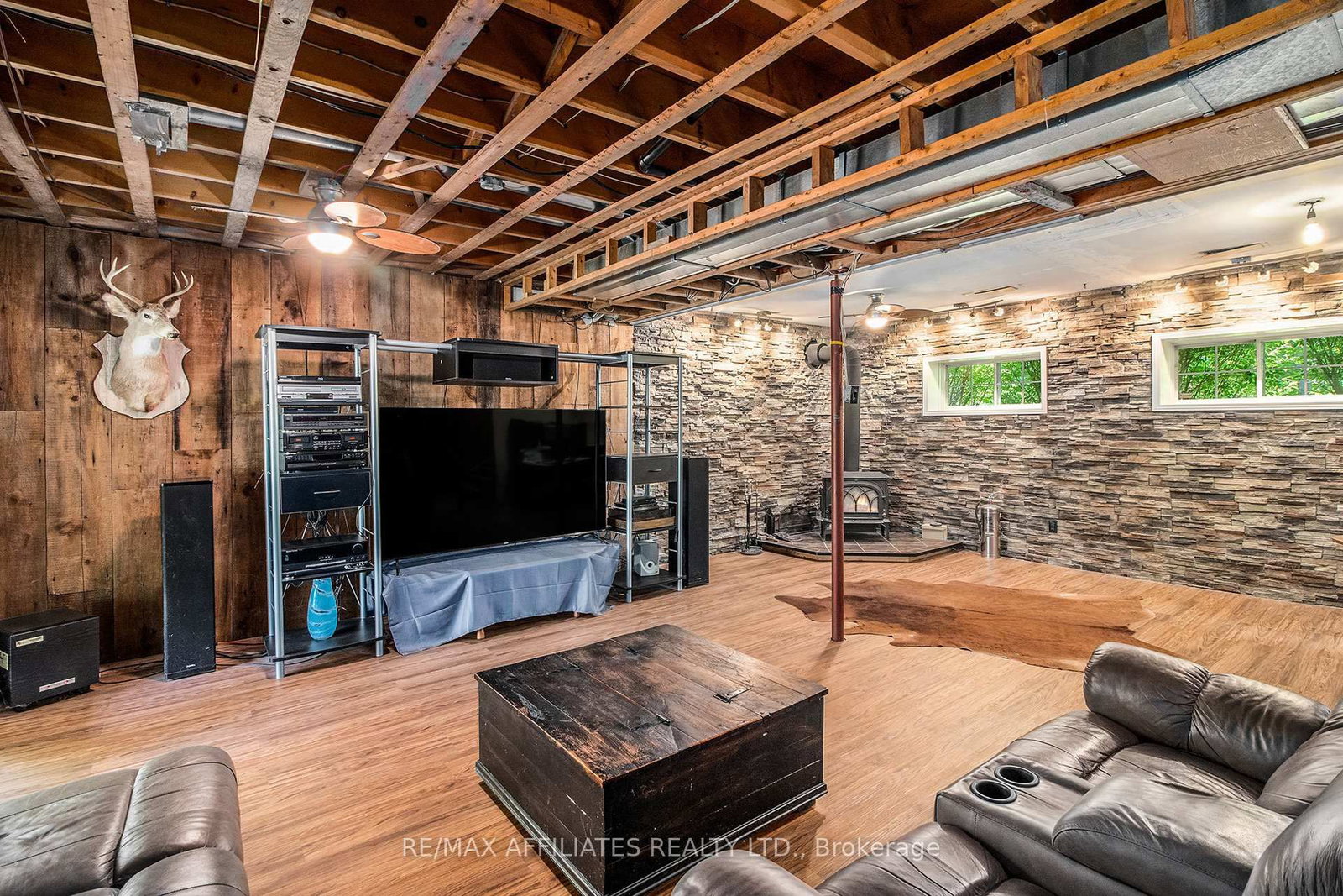 Detached House sold at 9674 Hall Road, Augusta, Ontario, K0G 1R0 - Augusta Twp - MLS: X12242030