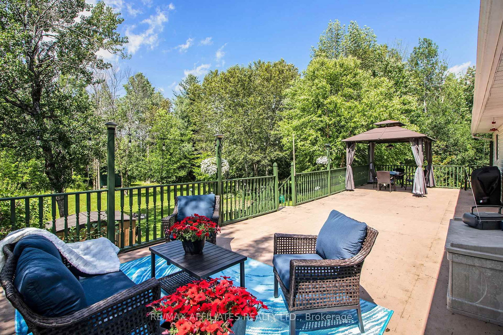 Detached House sold at 9674 Hall Road, Augusta, Ontario, K0G 1R0 - Augusta Twp - MLS: X12242030