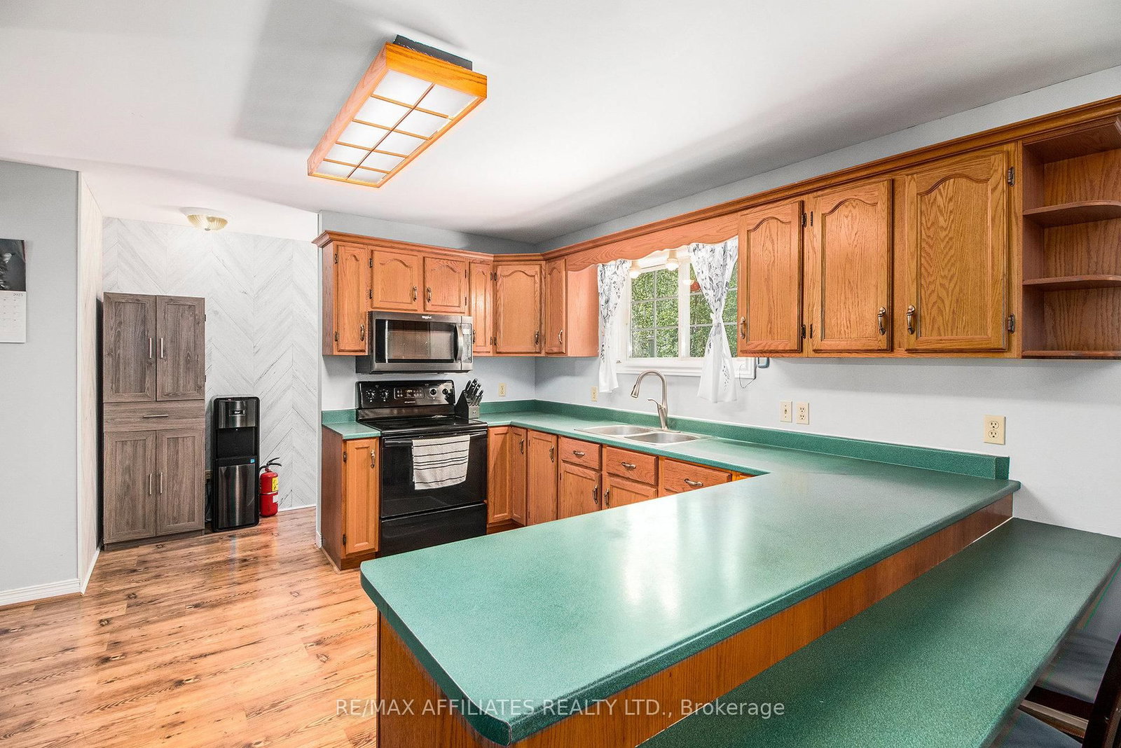 Detached House sold at 9674 Hall Road, Augusta, Ontario, K0G 1R0 - Augusta Twp - MLS: X12242030