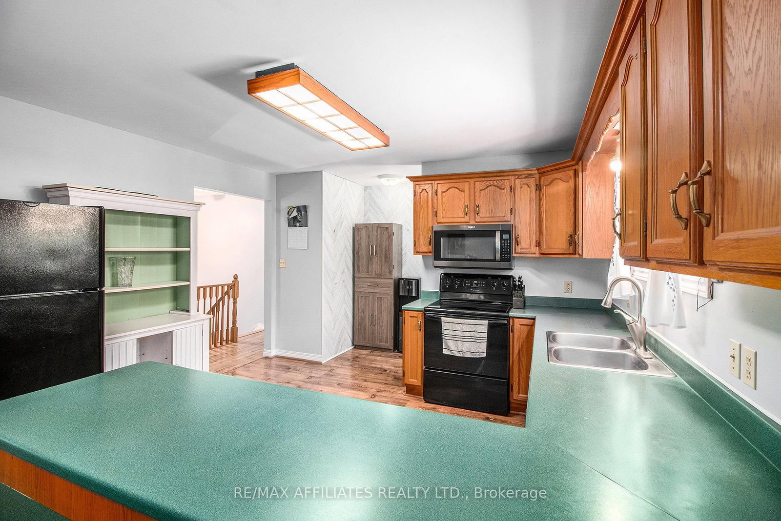 Detached House sold at 9674 Hall Road, Augusta, Ontario, K0G 1R0 - Augusta Twp - MLS: X12242030