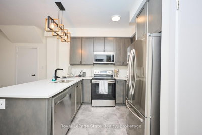 Unit 23 — 590 North Service Road — photo 5