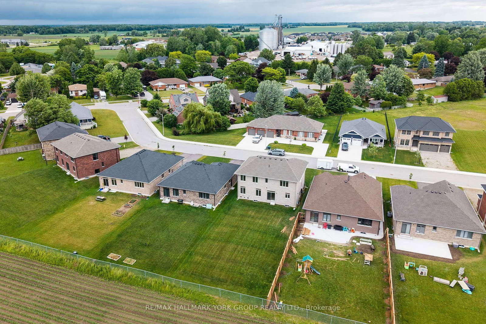 Listing Image 41