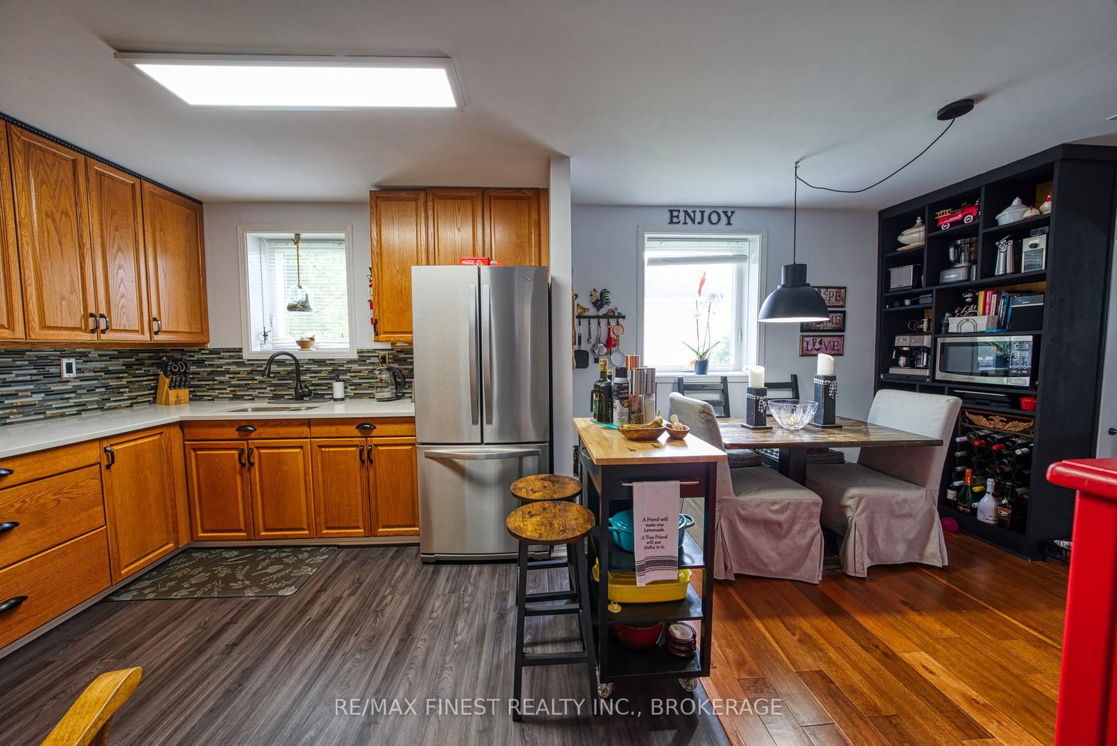 Listing Image 14