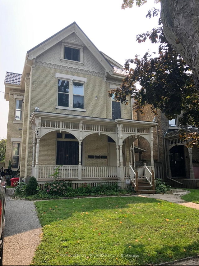 1 - 303 Wolfe Street