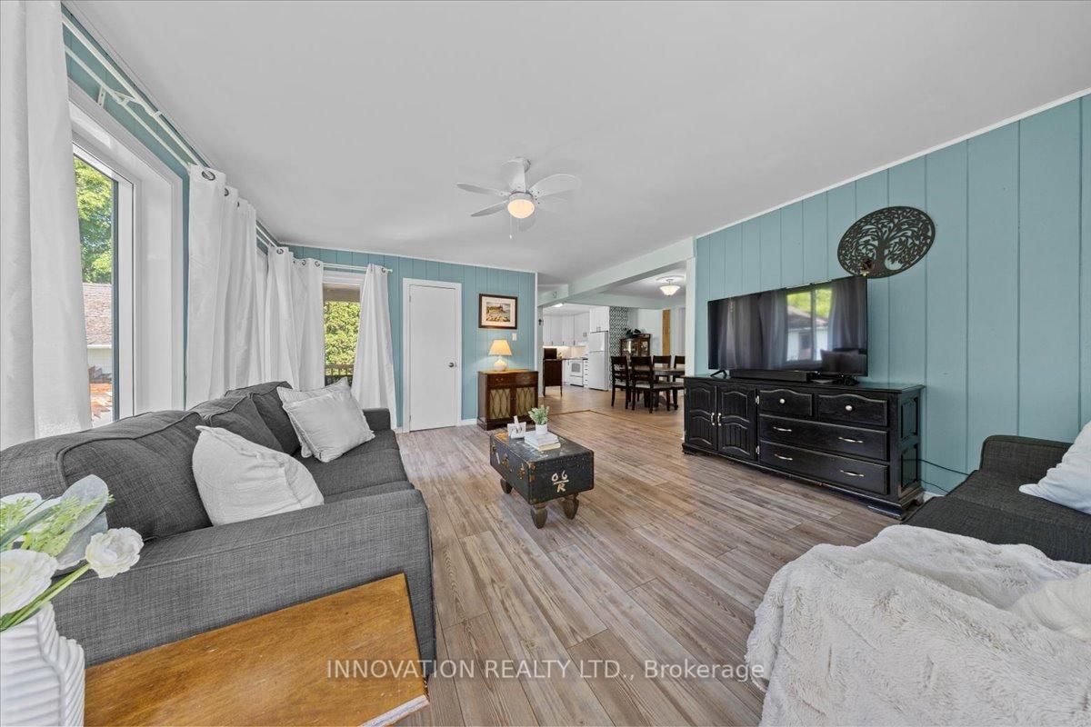 Listing Image 16