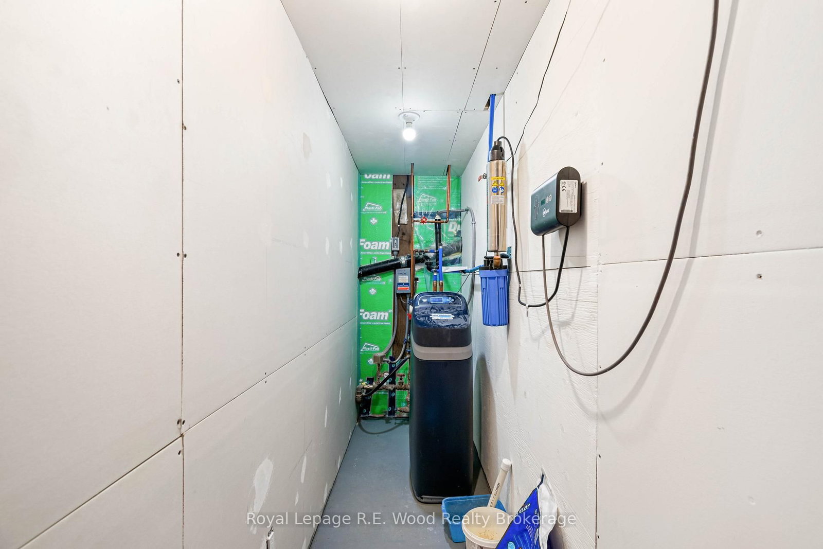 Listing Image 18