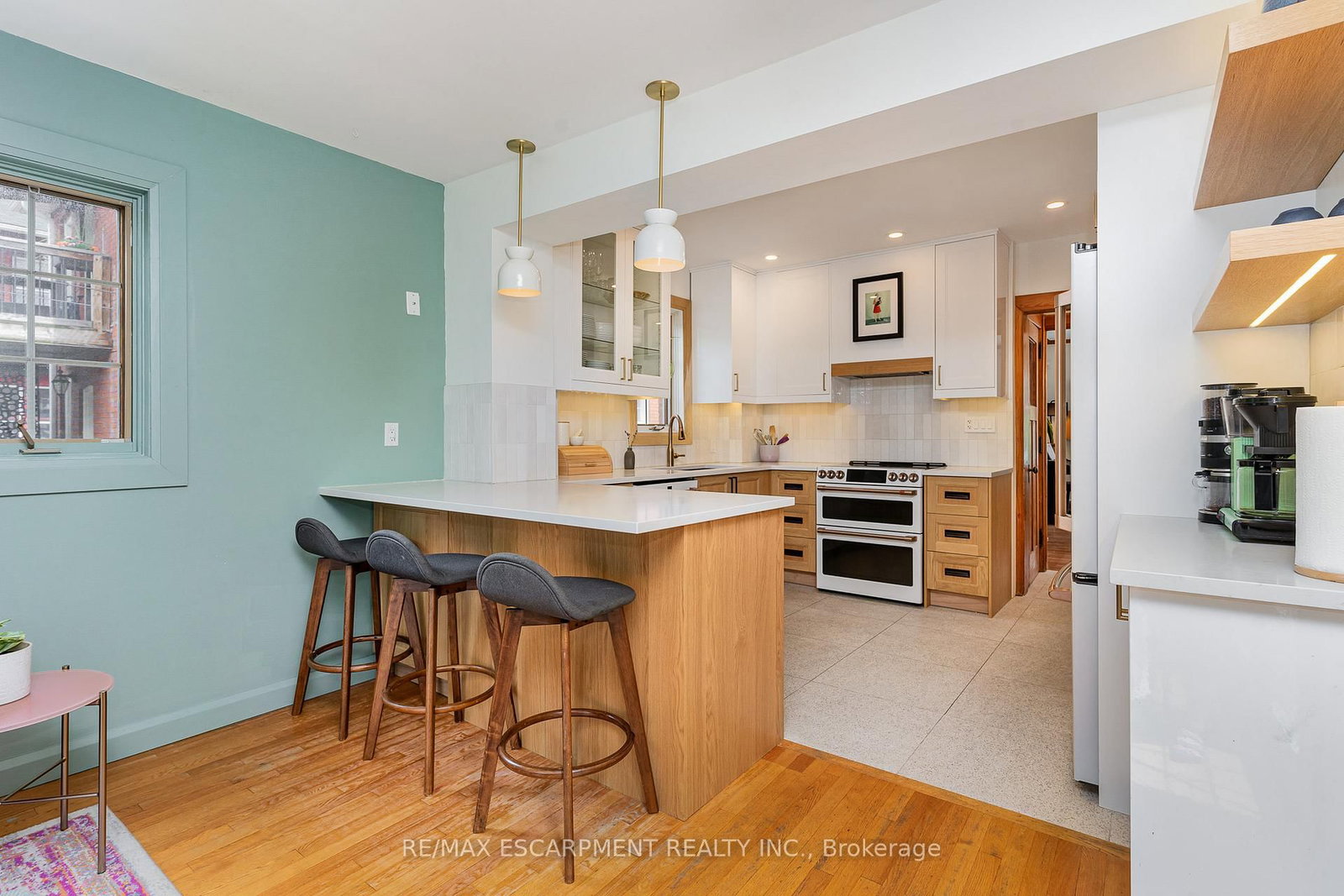Listing Image 21