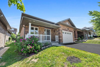 444 Florence Dr, Peterborough North - 1 North image-0-2