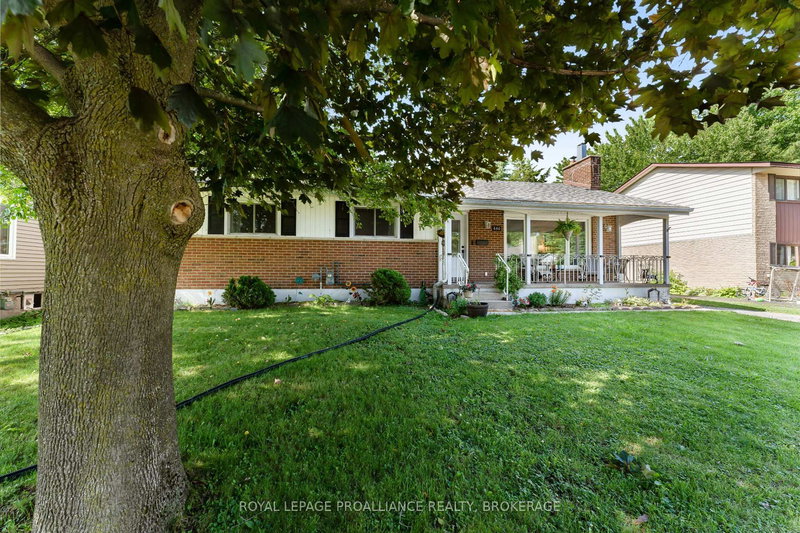 650 Steel St, Gananoque, K7G 2E5 | Image 2