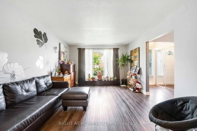 Unit 3 — 21 Midland Crescent — photo 6