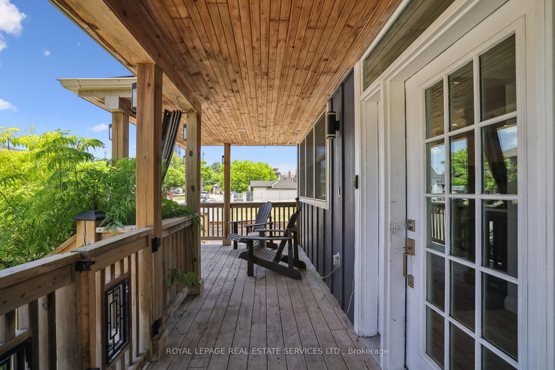 4 Rembe Ave, Hamilton, L8H 7G6 | Image 3