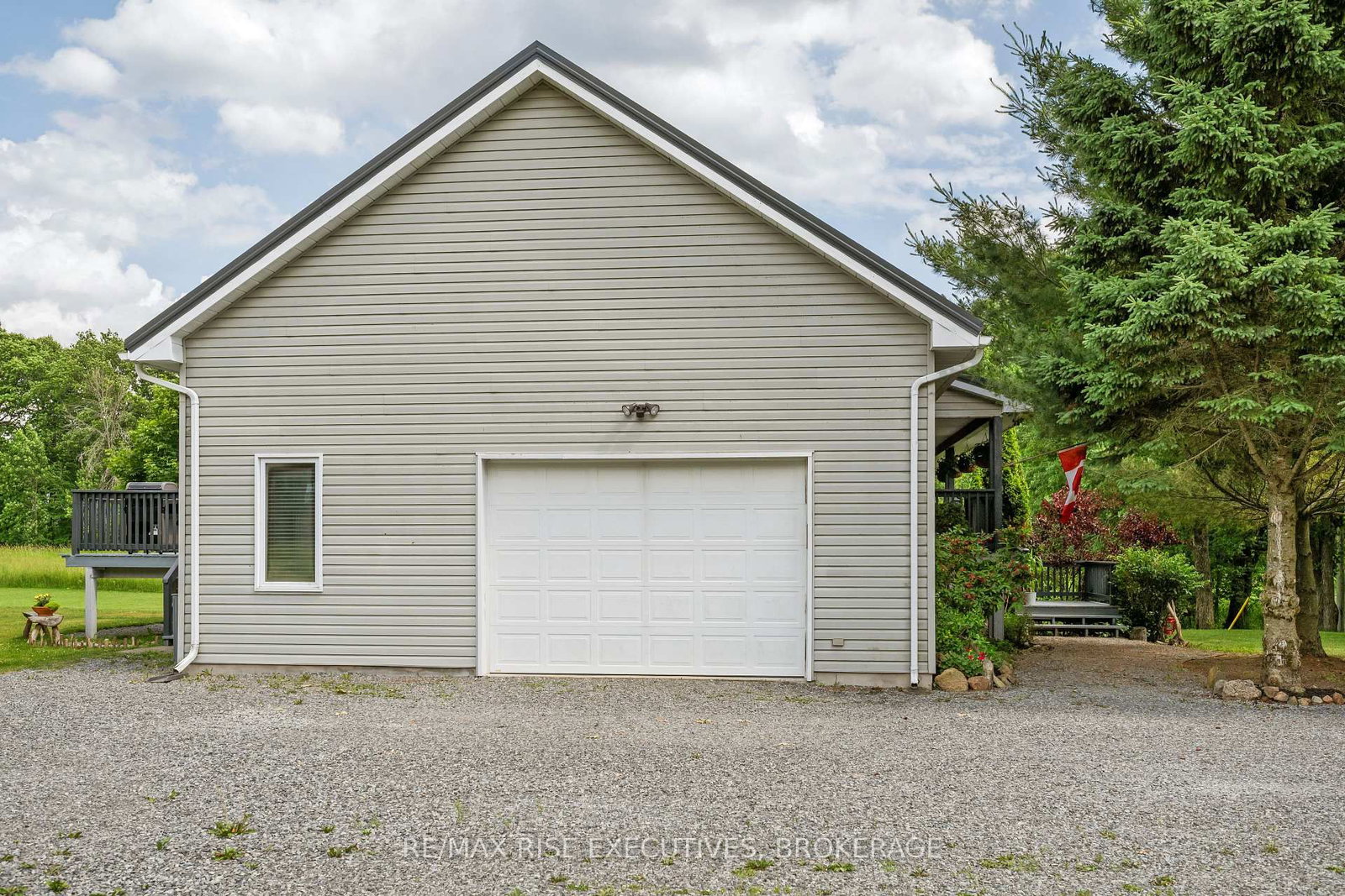 Listing Image 41