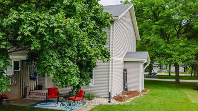 Unit 23 — 23 St Charles Sq, Huron East - Vanastra image-0-2