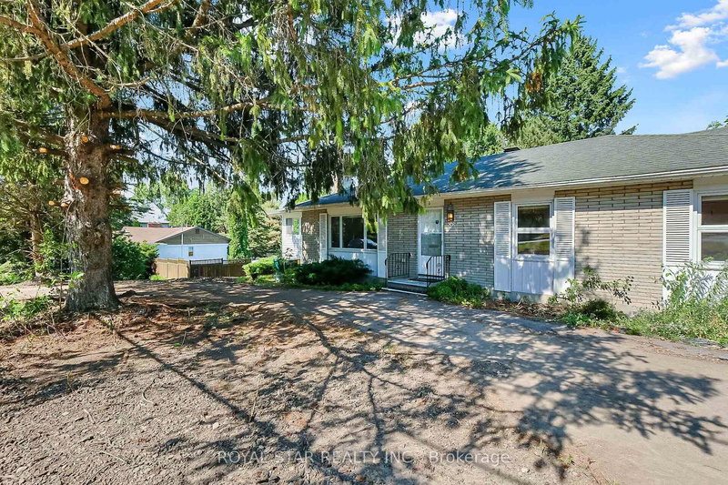 10 Delong Dr, Ottawa, K1J 7E6 | Image 3