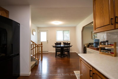 36 B Spencer Street — more photos