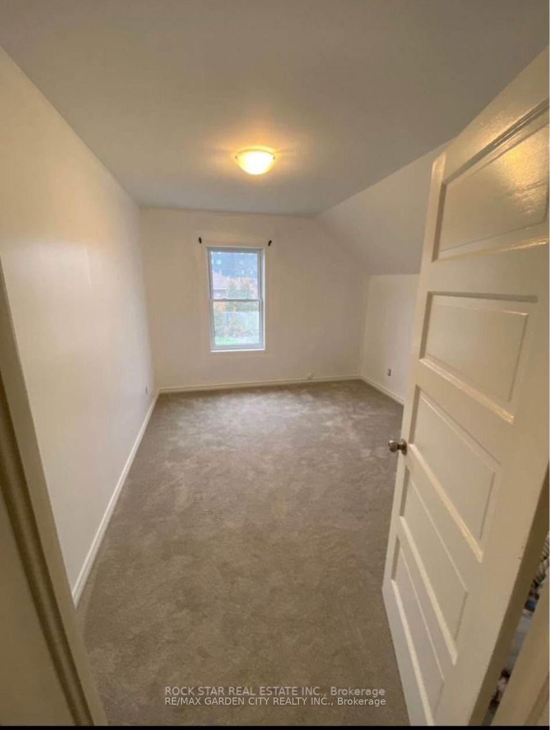 106 Chestnut St, Port Colborne, L3K 1R6 | Image 2