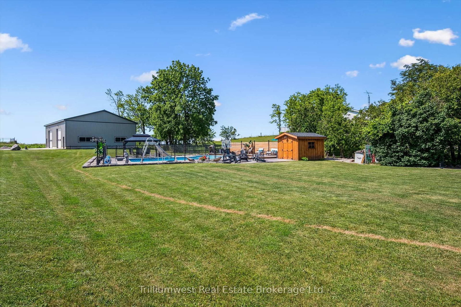 Listing Image 40