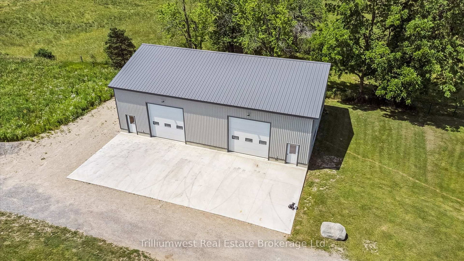Listing Image 50
