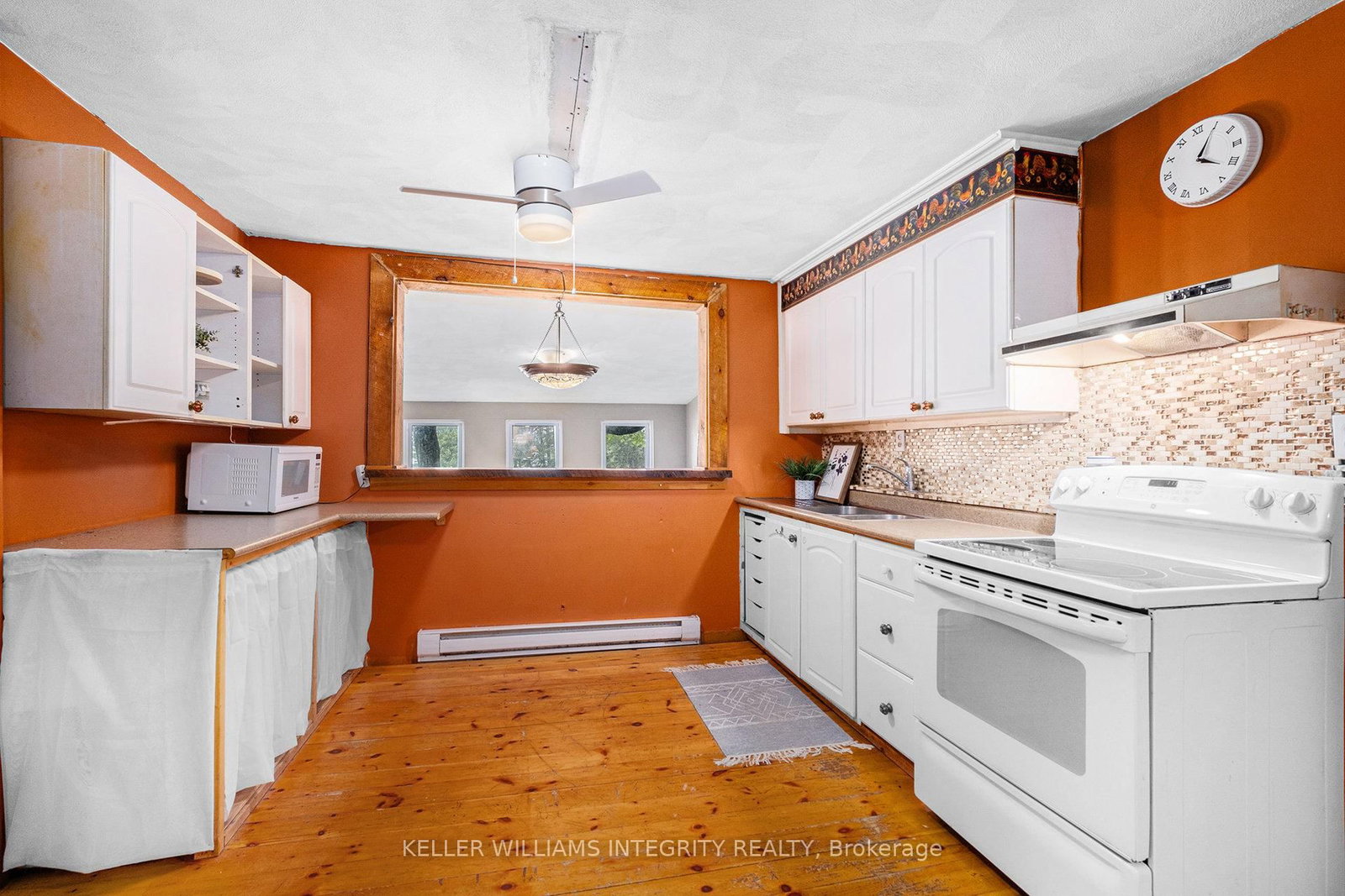 Listing Image 8