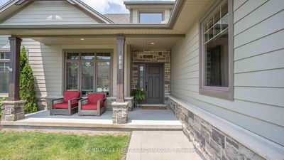 688 Woods Edge Rd, Strathroy Caradoc - Mount Brydges image-0-3