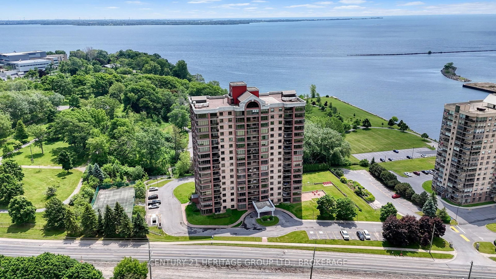 Listing Image 3