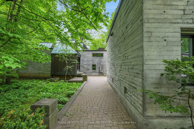 145 Lakeway Drive