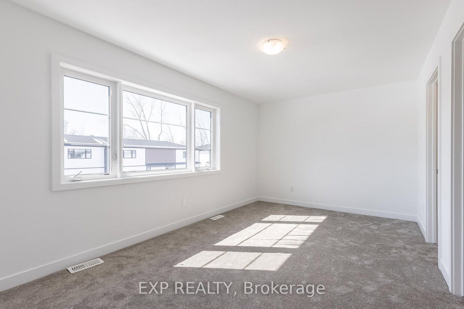 4263 Fourth Avenue, Unit 821 - Photo 21