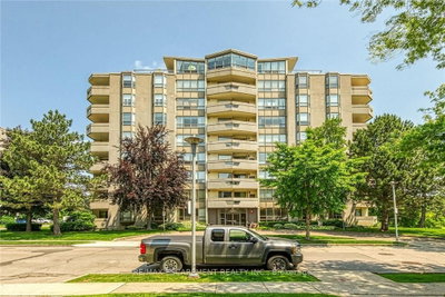 Condo sold at 112-8 Village Green, Hamilton, Ontario, L8G 5B8 - Stoney Creek - MLS: X12250374