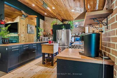 1559 118 Highway, Bracebridge - Draper image-0-4