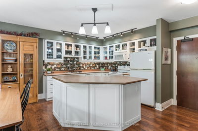 Unit 205 — 391 Manitoba St, Bracebridge -  image-0-3