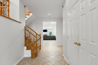 271 Berrigan Dr, Ottawa - Barrhaven - Longfields image-0-2