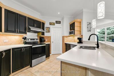 271 Berrigan Dr, Ottawa - Barrhaven - Longfields image-0-4