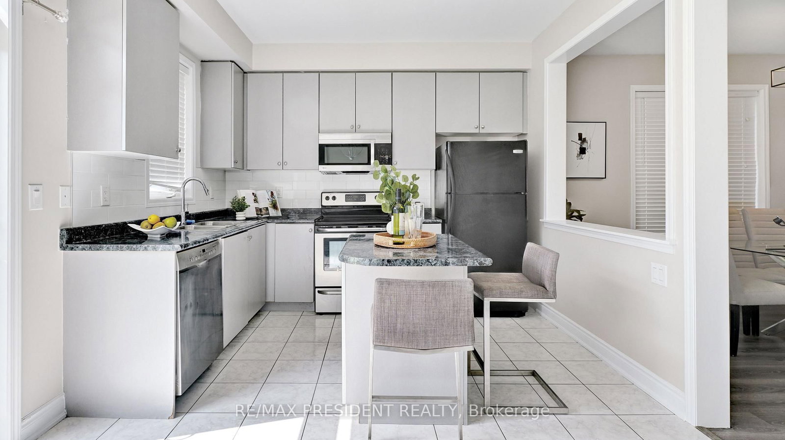 Listing Image 15