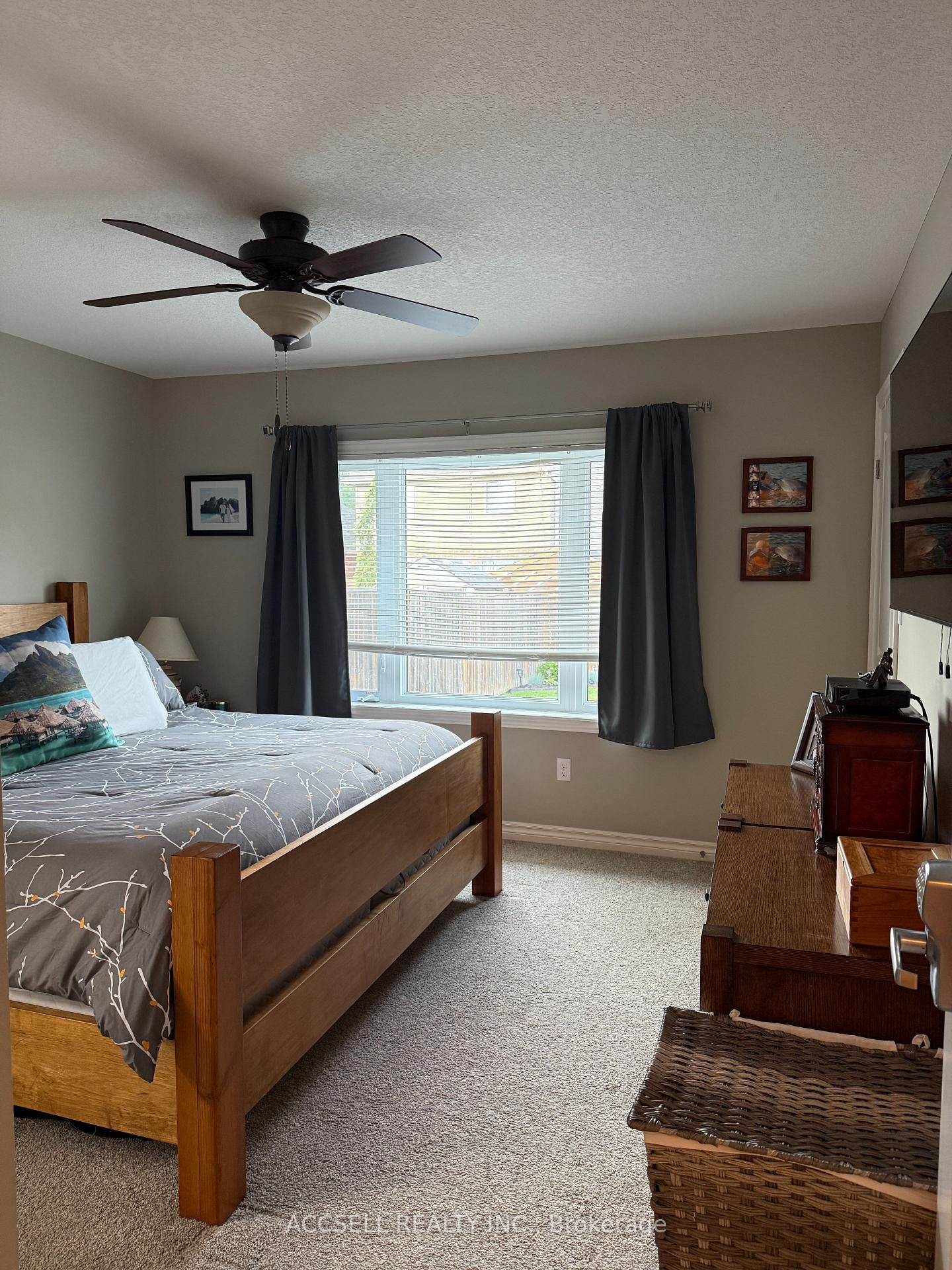 Listing Image 25