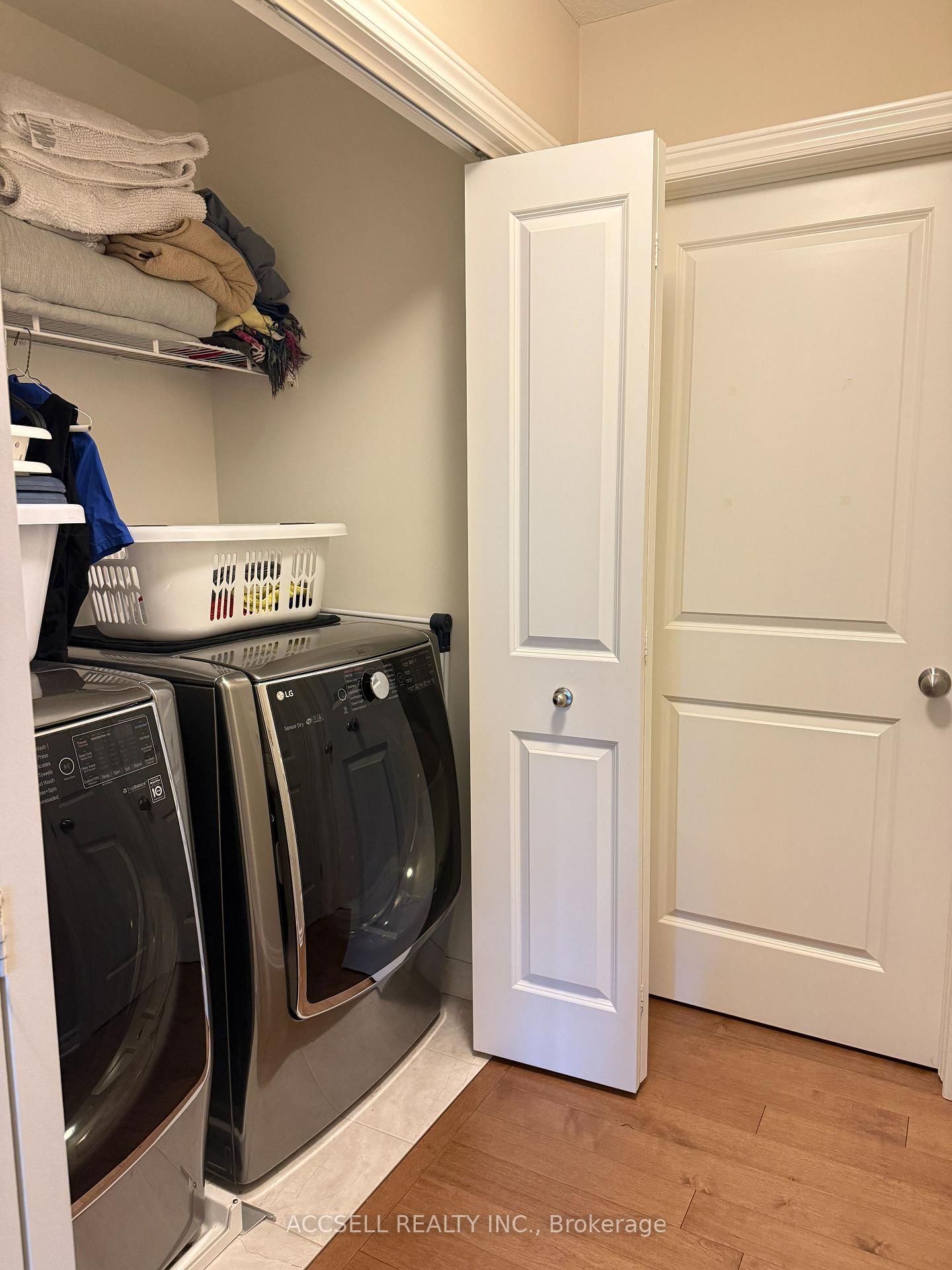 Listing Image 31