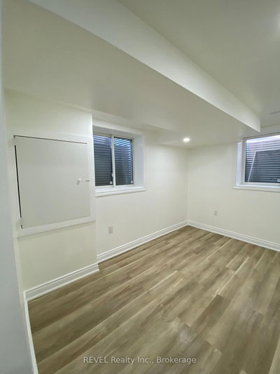 Unit LOWER — 199 PORT Crescent — photo 6