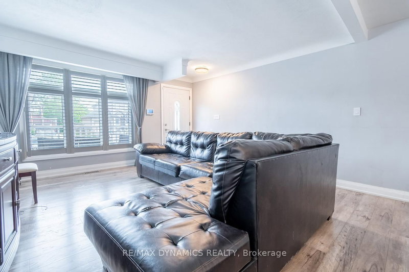 11 Garden St, Thorold, L2V 3H9 | Image 3